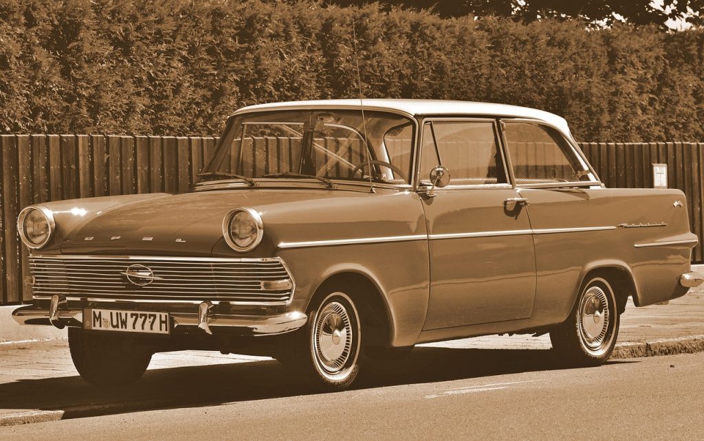 unde sunt sigurantele la opel astra g