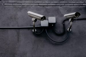 Ce criterii contează când cauți specialiști în verificări anti-interceptare?